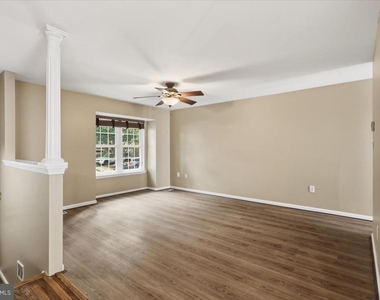 6168 Forest Creek Court - Photo Thumbnail 3