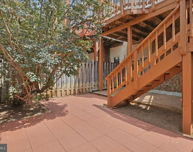 6168 Forest Creek Court - Photo Thumbnail 21