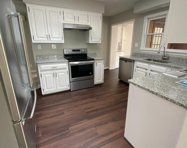 521 Beulah Road Ne - Photo Thumbnail 19