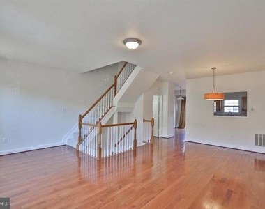 14214 Beddingfield Way - Photo Thumbnail 3
