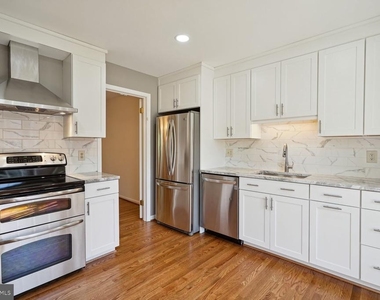 3162 Borge Street - Photo Thumbnail 10