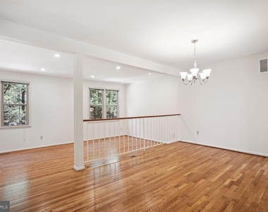 3162 Borge Street - Photo Thumbnail 5