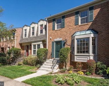 3162 Borge Street - Photo Thumbnail 2