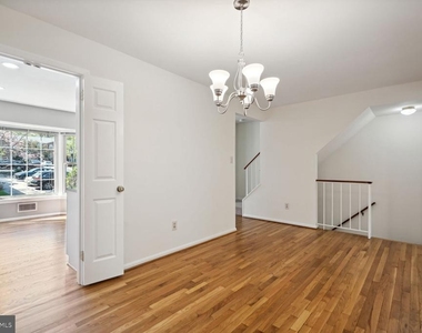 3162 Borge Street - Photo Thumbnail 8
