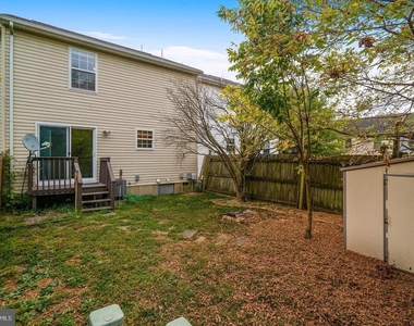 612 Emily Lane - Photo Thumbnail 11