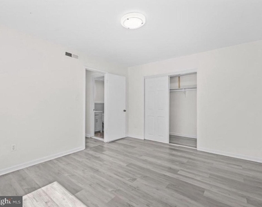 10025 Fair Woods Drive - Photo Thumbnail 9