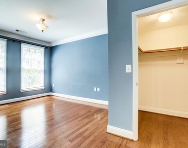 1115 Cameron Street - Photo Thumbnail 31