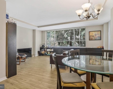 1121 Arlington Boulevard - Photo Thumbnail 3