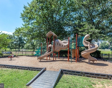 1121 Arlington Boulevard - Photo Thumbnail 28