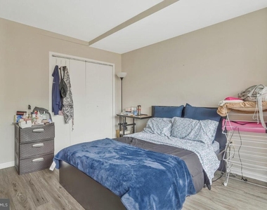 1121 Arlington Boulevard - Photo Thumbnail 12