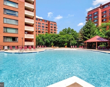 1121 Arlington Boulevard - Photo Thumbnail 24