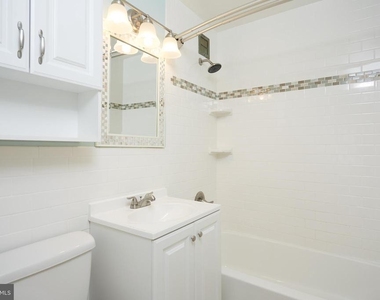 1121 Arlington Boulevard - Photo Thumbnail 14