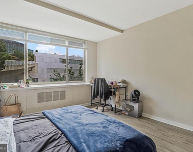 1121 Arlington Boulevard - Photo Thumbnail 11