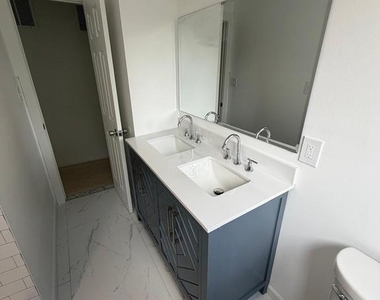 4206 Washington Boulevard - Photo Thumbnail 5