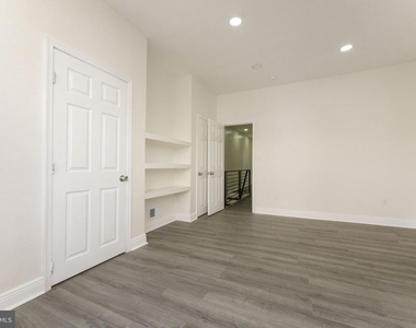 5426 Webster Street - Photo Thumbnail 17
