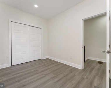 5426 Webster Street - Photo Thumbnail 21