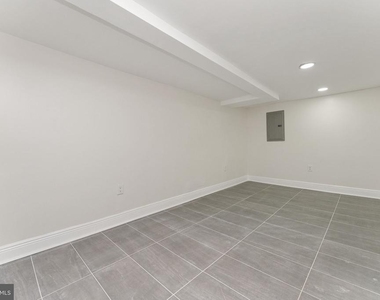 5426 Webster Street - Photo Thumbnail 27