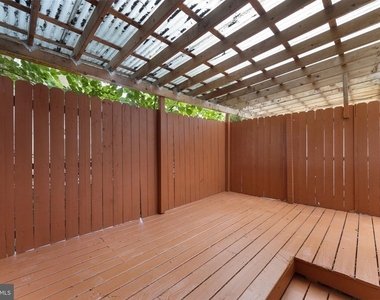 5426 Webster Street - Photo Thumbnail 31