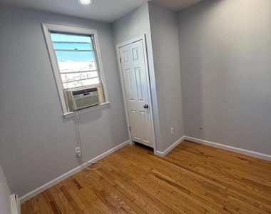 2425 S Warnock Street - Photo Thumbnail 12