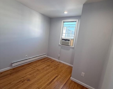 2425 S Warnock Street - Photo Thumbnail 11