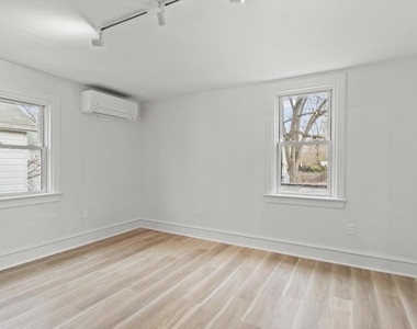 715 E Haverford Road - Photo Thumbnail 12