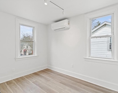 715 E Haverford Road - Photo Thumbnail 13