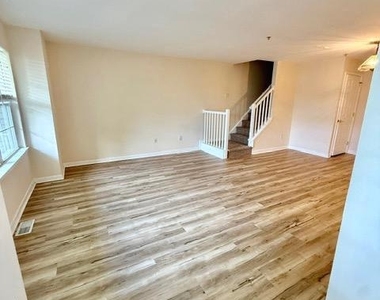 53 Granite Lane - Photo Thumbnail 8