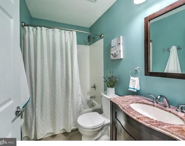 216 E Waverly Court - Photo Thumbnail 21