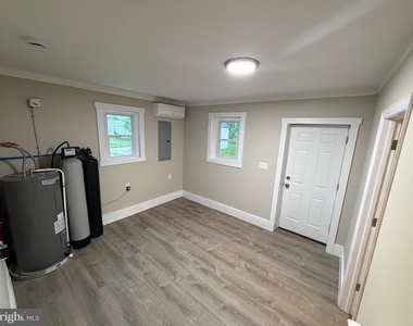5251 White Horse Pike - Photo Thumbnail 9