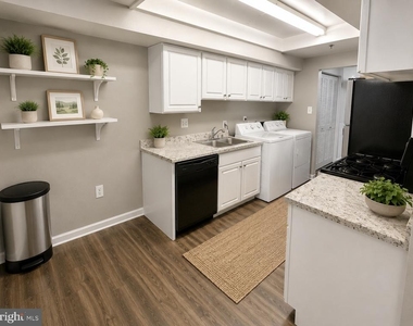 10202 Prince Place - Photo Thumbnail 10