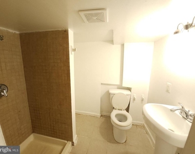 5023 Emo Street - Photo Thumbnail 13