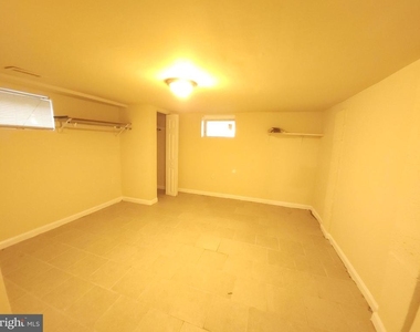5023 Emo Street - Photo Thumbnail 16