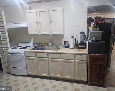 5002 Sinope Way - Photo Thumbnail 2