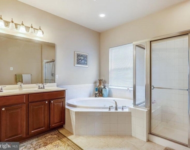 2834 Admiral Ridge Road - Photo Thumbnail 36