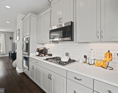 2910 Pinebrook Road - Photo Thumbnail 14