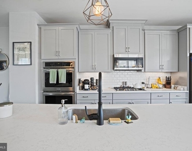 2910 Pinebrook Road - Photo Thumbnail 11