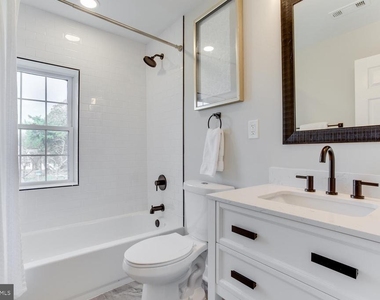 8156 Buckspark Lane E - Photo Thumbnail 21