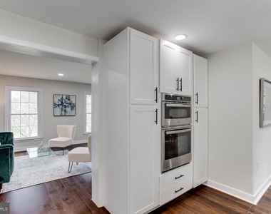 8156 Buckspark Lane E - Photo Thumbnail 5