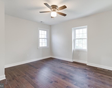 8156 Buckspark Lane E - Photo Thumbnail 18