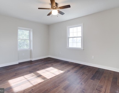 8156 Buckspark Lane E - Photo Thumbnail 19