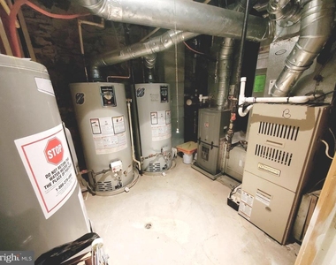 1131 N Gilmor Street - Photo Thumbnail 9