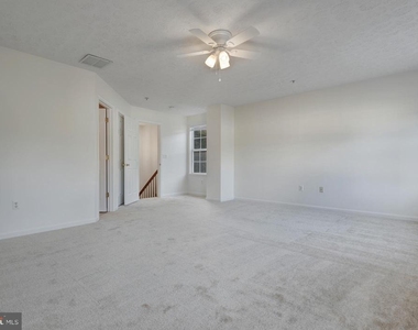 50 Amberstone Court - Photo Thumbnail 10