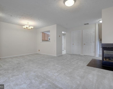 50 Amberstone Court - Photo Thumbnail 3