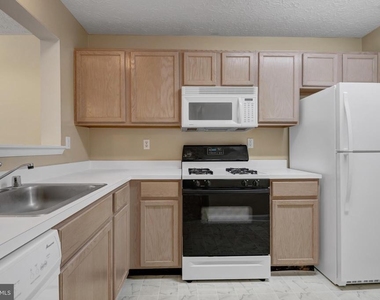 50 Amberstone Court - Photo Thumbnail 6