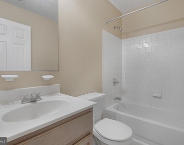50 Amberstone Court - Photo Thumbnail 17