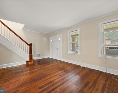 1422 N Union Street - Photo Thumbnail 5