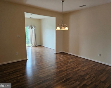 403 Wilmore Drive - Photo Thumbnail 5