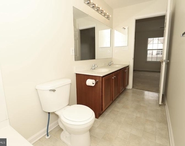 403 Wilmore Drive - Photo Thumbnail 25