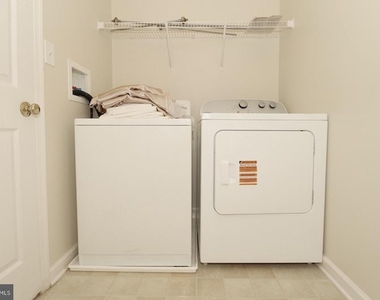 403 Wilmore Drive - Photo Thumbnail 24