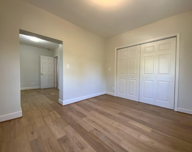 1772 E Street Ne - Photo Thumbnail 13
